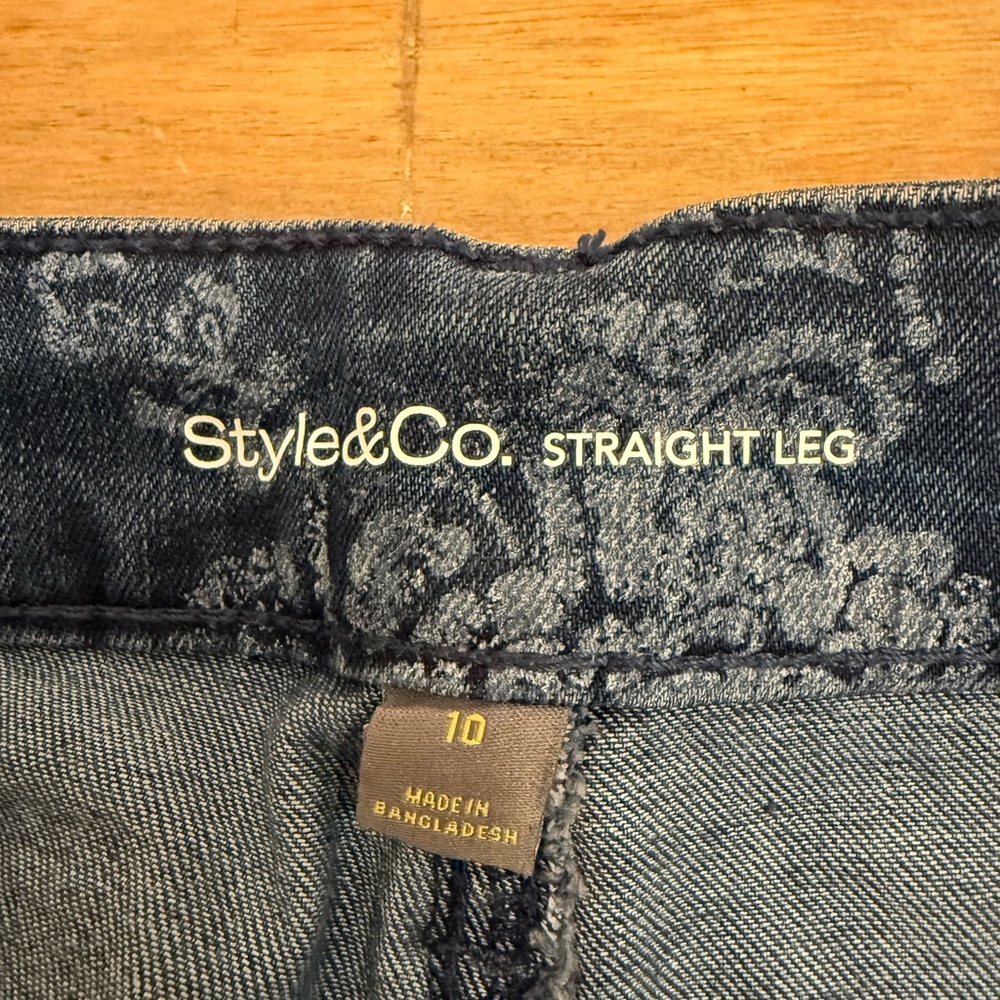 Style & Co. Women's Floral Denim Straight Leg Jeans - Picture 4 of 10